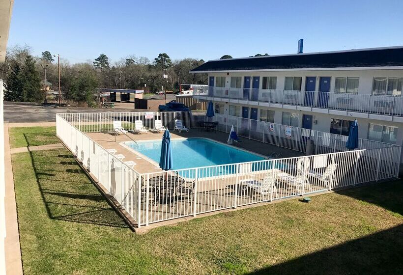 Motel 6 Lufkin, Tx