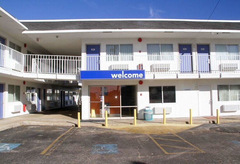 Motel 6 Lufkin, Tx
