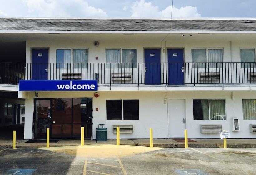 Motel 6 Lufkin, Tx
