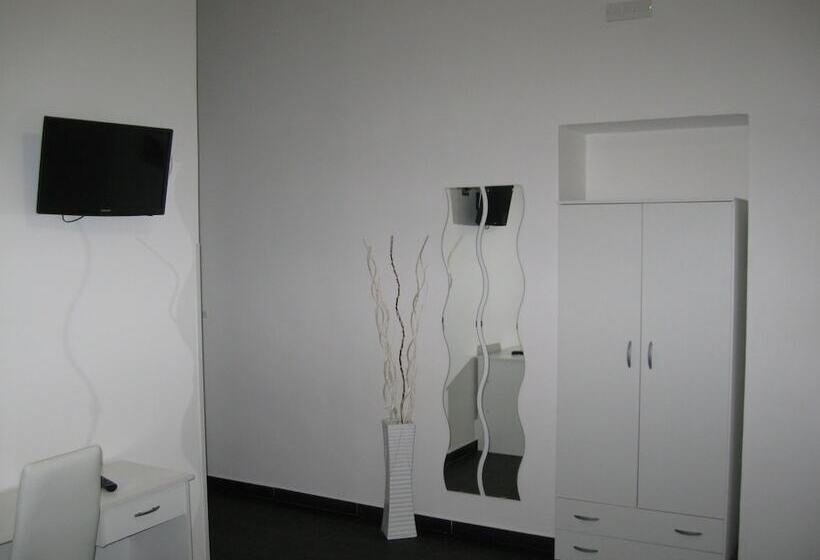 פנסיון Mini Hotel Peperoncino Palace