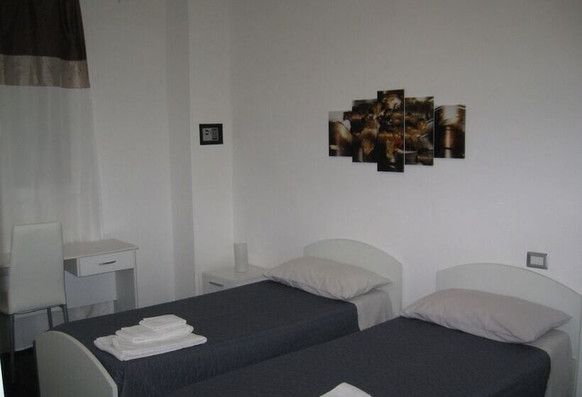 פנסיון Mini Hotel Peperoncino Palace