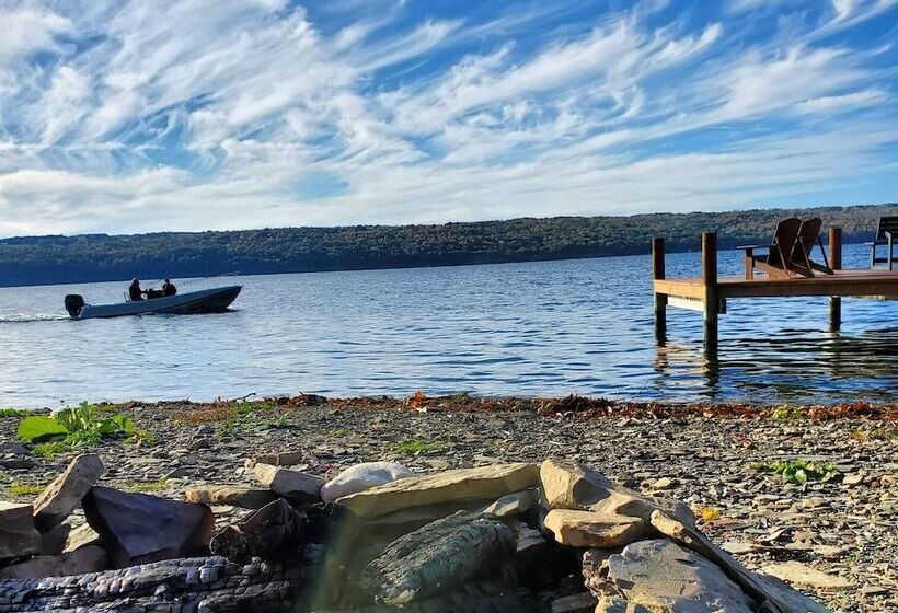 Single Island Shores