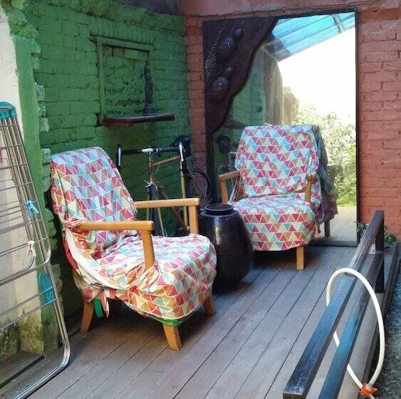 ユースホステル Nearest Guesthouse