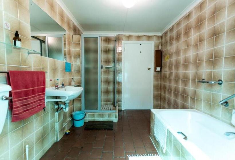 הוסטל Zoete Inval