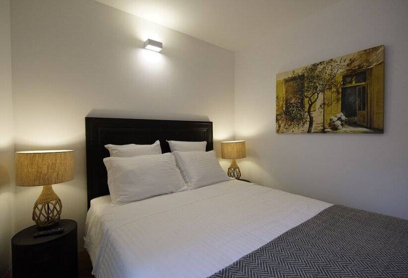 Alma Moura Residences