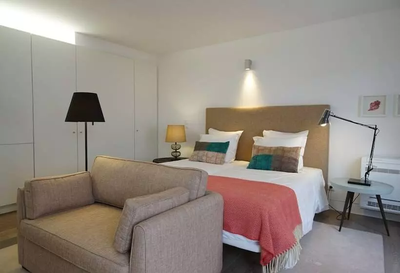 Alma Moura Residences