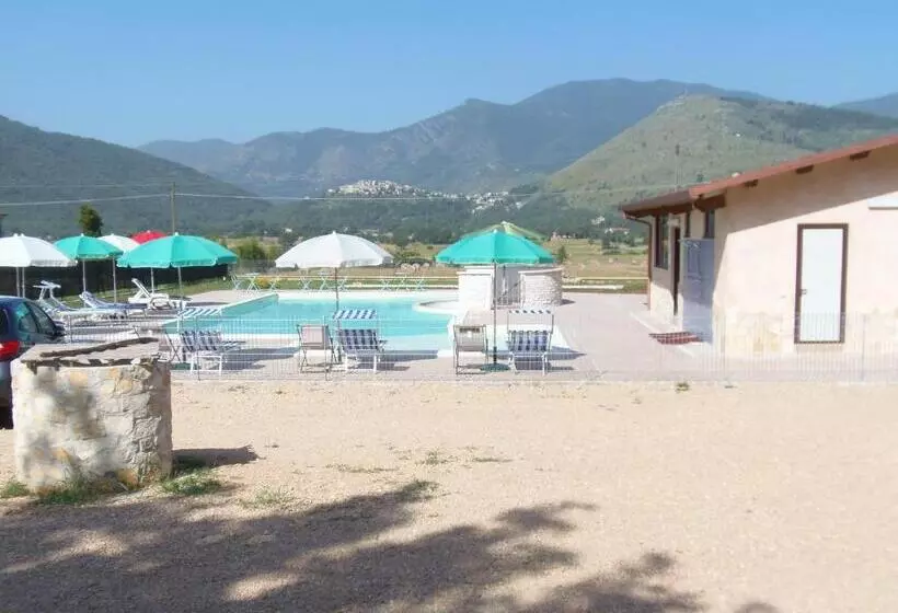 B & B Aecolibrium