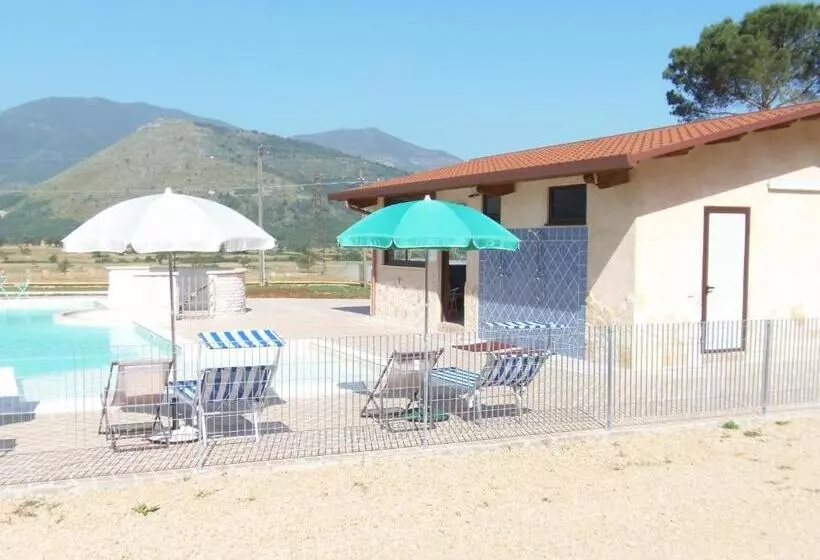 B & B Aecolibrium