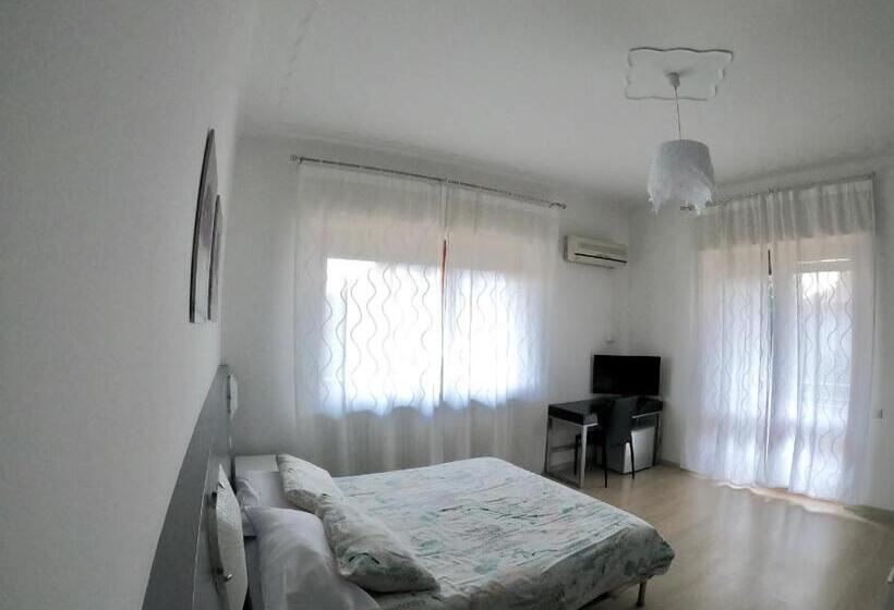 مبيت وإفطار Bella Vita Guesthouse  Parcheggio Privato Interno