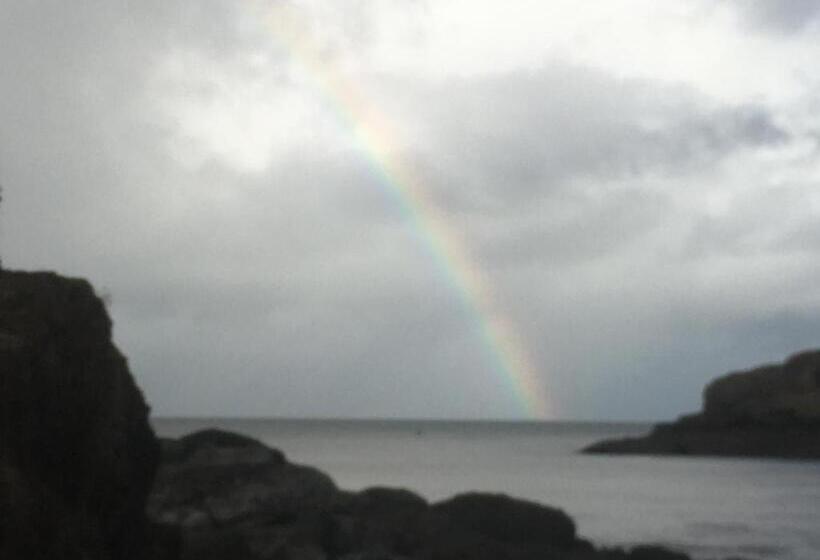 Bed and Breakfast Newberry Beach Lodge