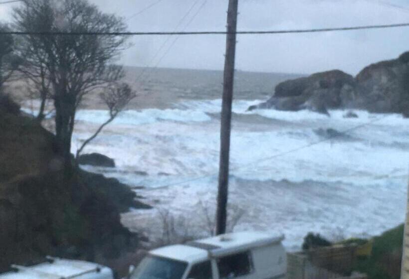 Bed and Breakfast Newberry Beach Lodge