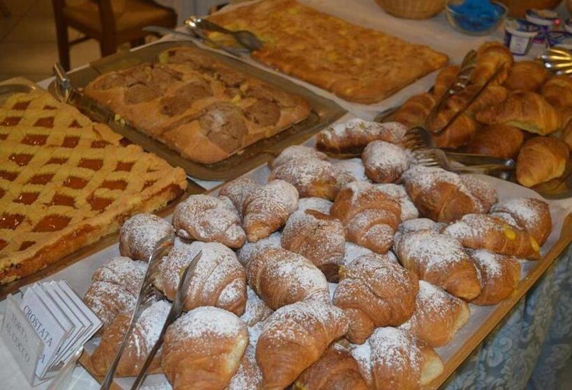 Отель Arlecchino