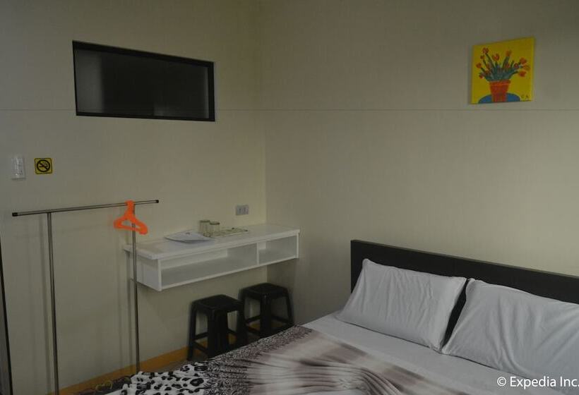 בית מלון כפרי Aroha