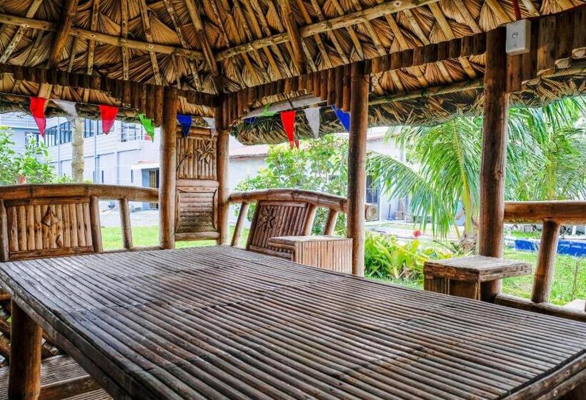 בית מלון כפרי Aroha