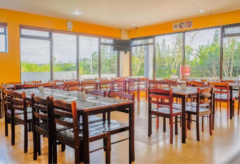 בית מלון כפרי Aroha