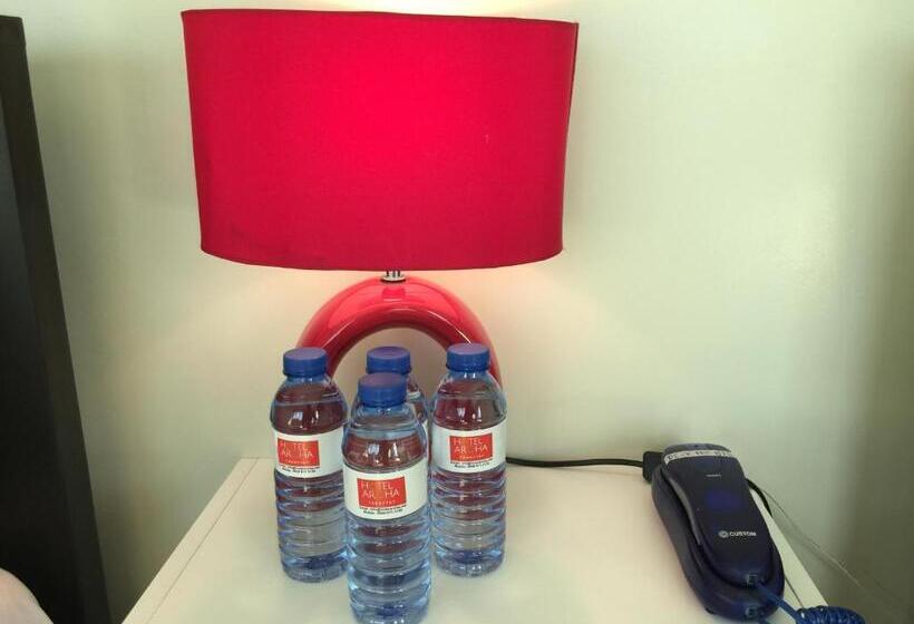 בית מלון כפרי Aroha