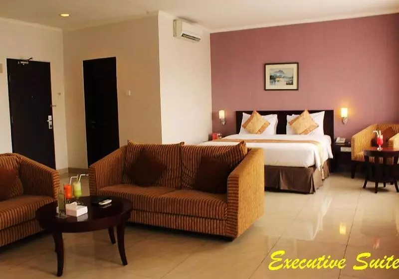 ホテル Citra Inn International