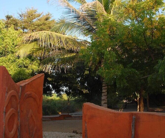 هتل Ecolodge De Palmarin