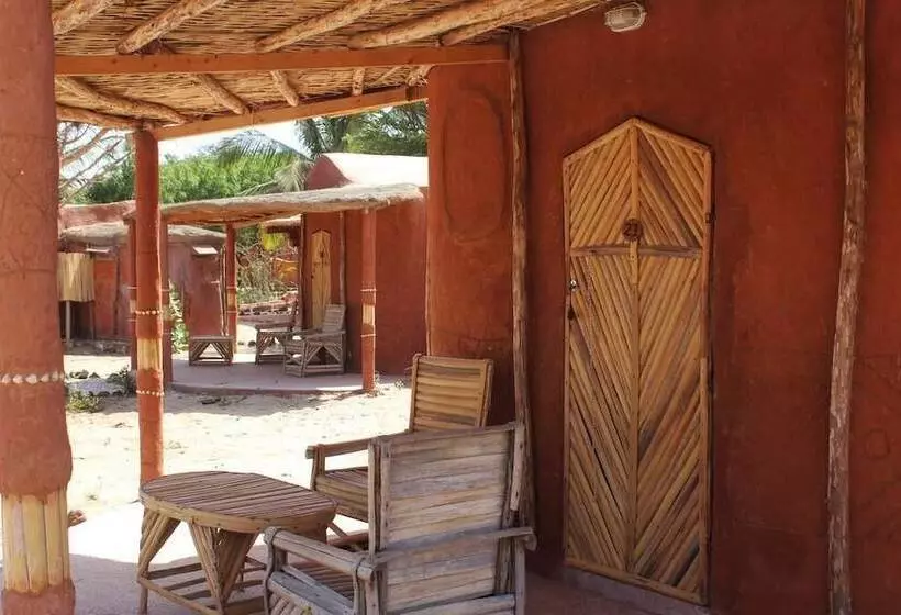 هتل Ecolodge De Palmarin