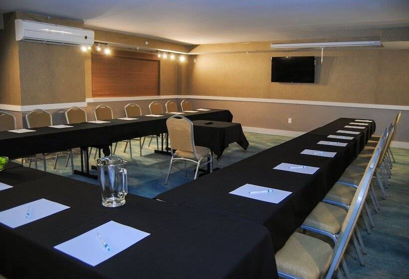 בית מלון כפרי Margaritaville Resort Biloxi