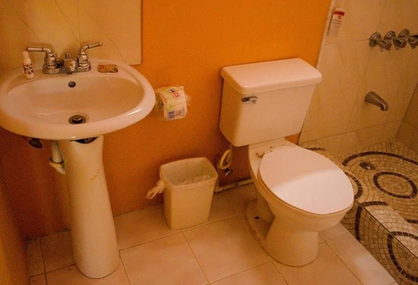 هتل Paradise On The Rocks