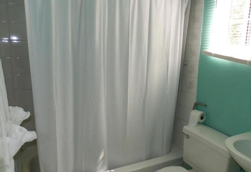 هتل Paradise On The Rocks