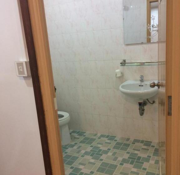 בית מלון כפרי The Bright Lotus Guesthouse