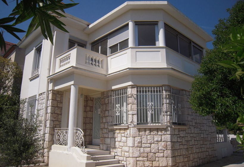 Happy Few La Maison Blanche