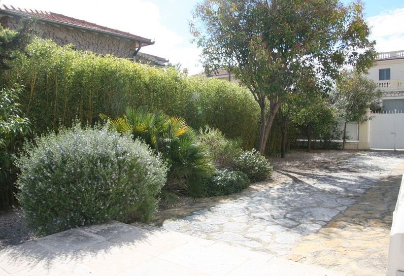 Happy Few La Maison Blanche