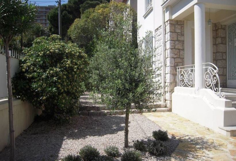 Happy Few La Maison Blanche