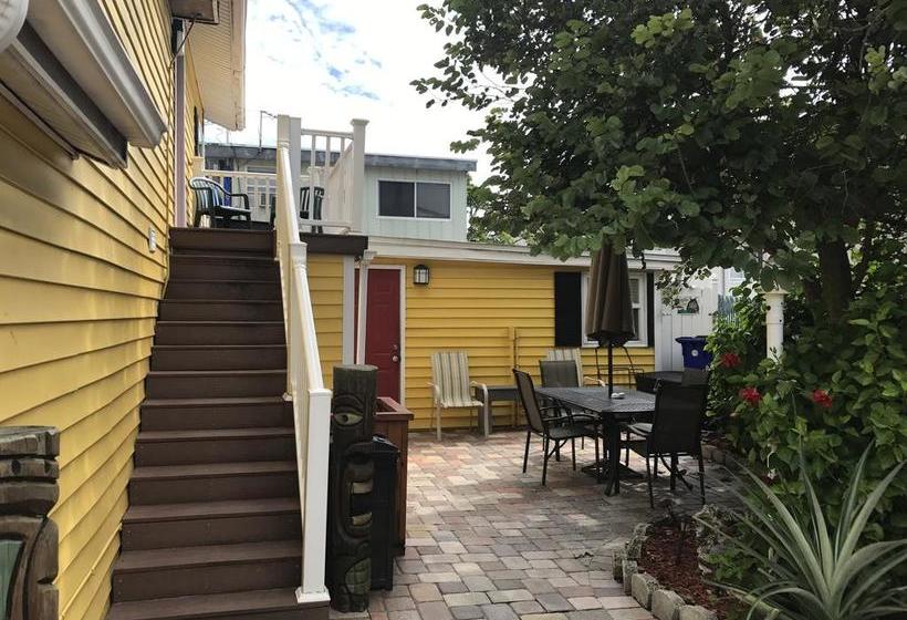 모텔 The Sea Gypsy Inn