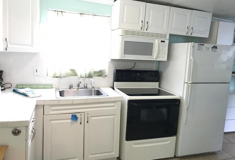 모텔 The Sea Gypsy Inn