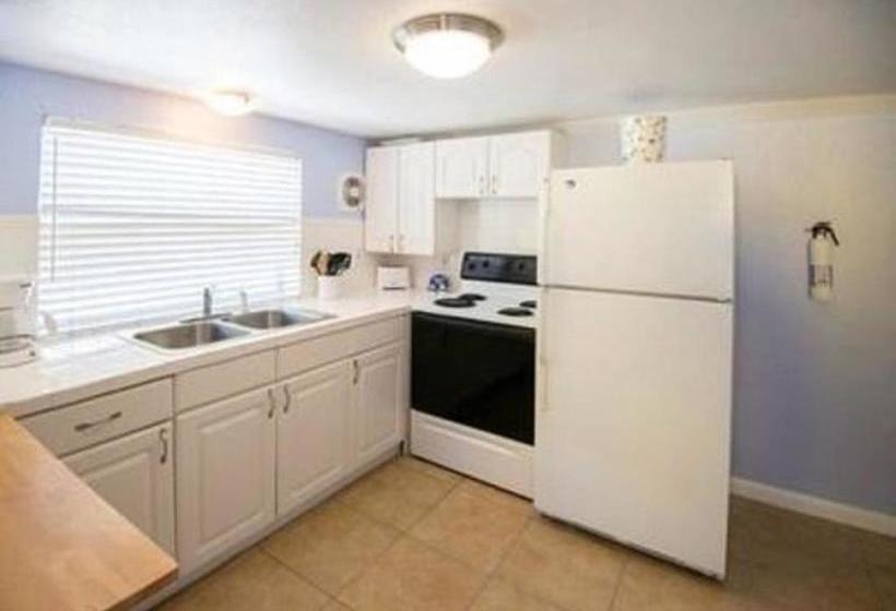 모텔 The Sea Gypsy Inn