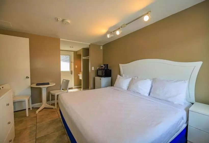 Motelli The White Sands Resort And Spa