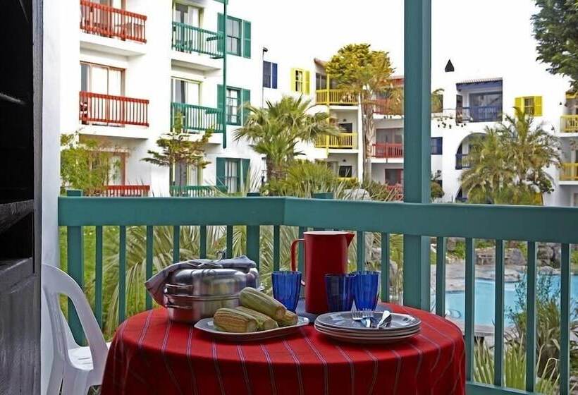 Mykonos Holidays @ Club Mykonos