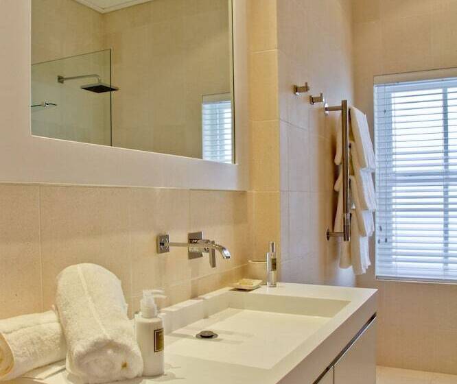 פנסיון Homestead Villas