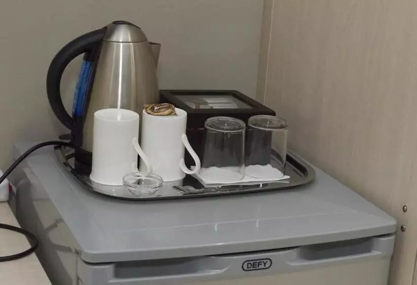 ペンション The Suburban Guest House