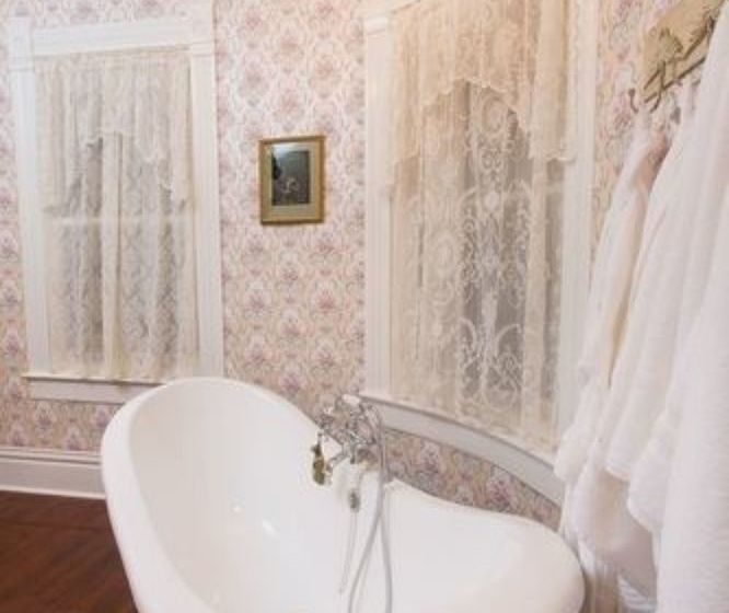 مبيت وإفطار The Guest House At Gulfport Landing