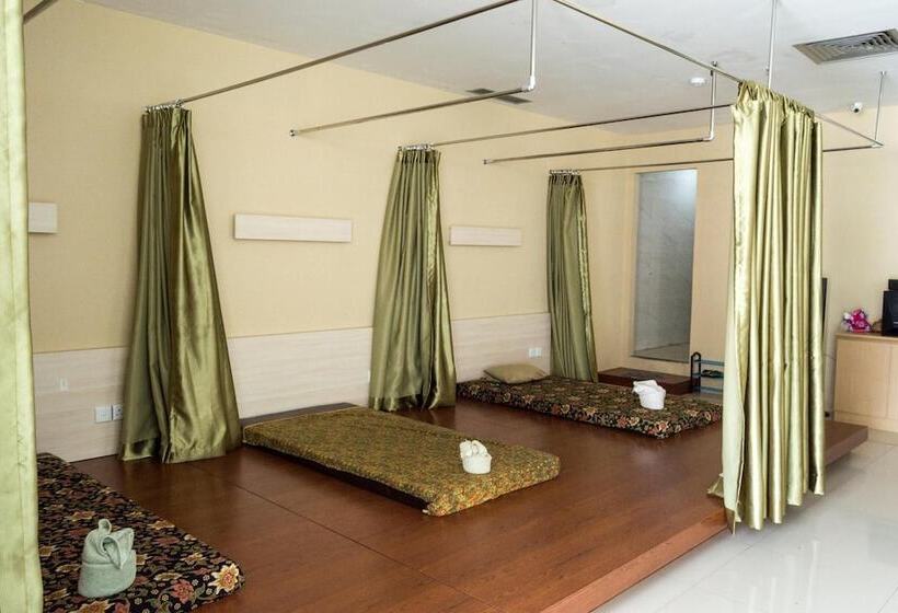 D Grande Hotel Batam