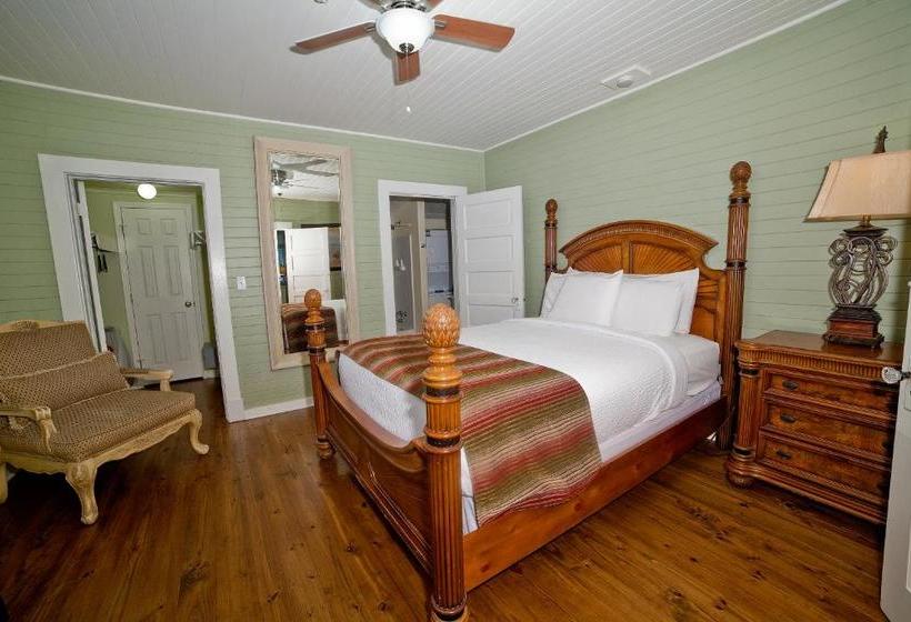 Desoto Beach Terraces