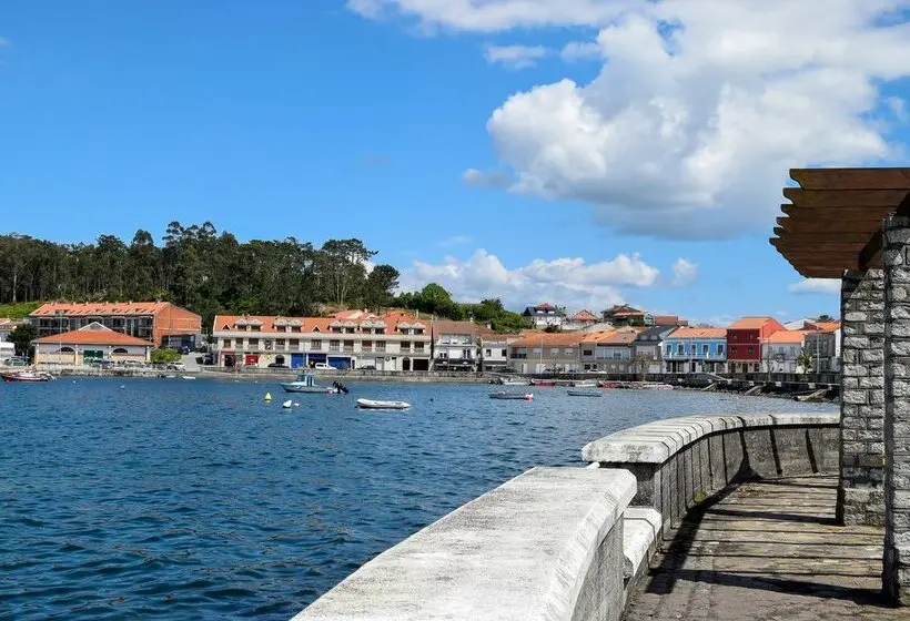 簡易ホテル Complejo Tamanaco Illa de Arousa 3000