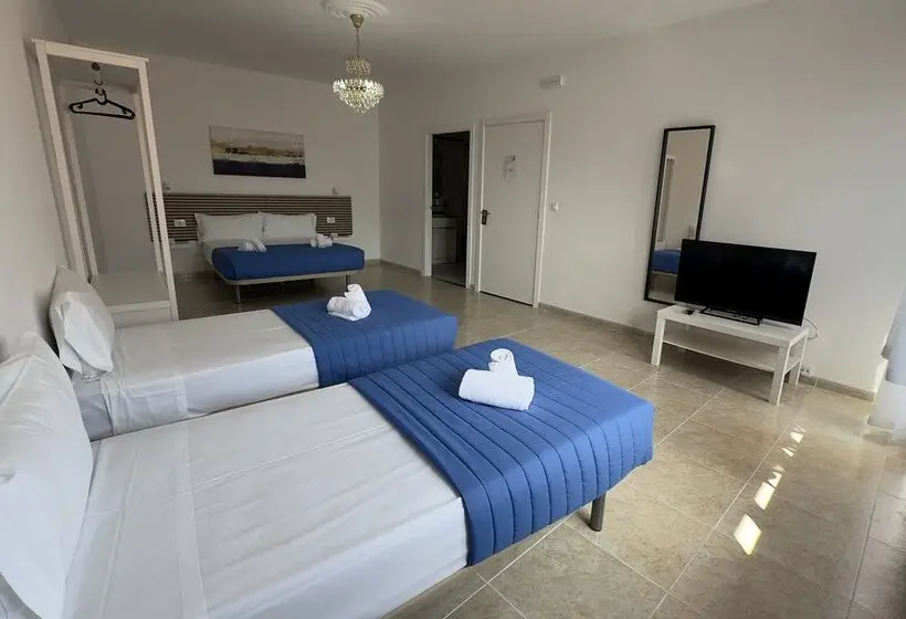 簡易ホテル Complejo Tamanaco Illa de Arousa 3000