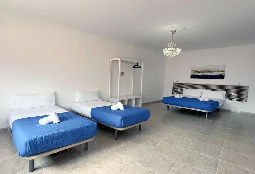 簡易ホテル Complejo Tamanaco Illa de Arousa 3000