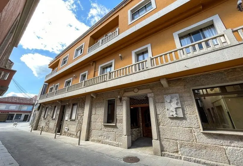 簡易ホテル Complejo Tamanaco Illa de Arousa 3000