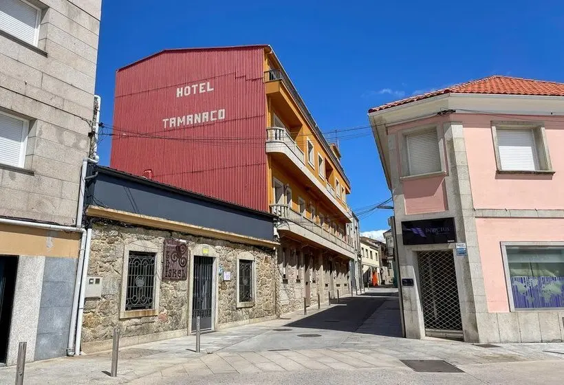 簡易ホテル Complejo Tamanaco Illa de Arousa 3000
