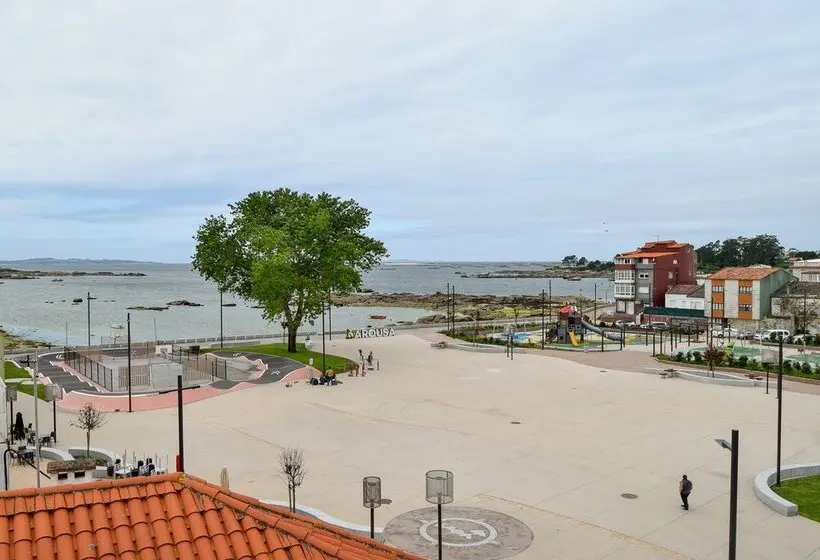 簡易ホテル Complejo Tamanaco Illa de Arousa 3000