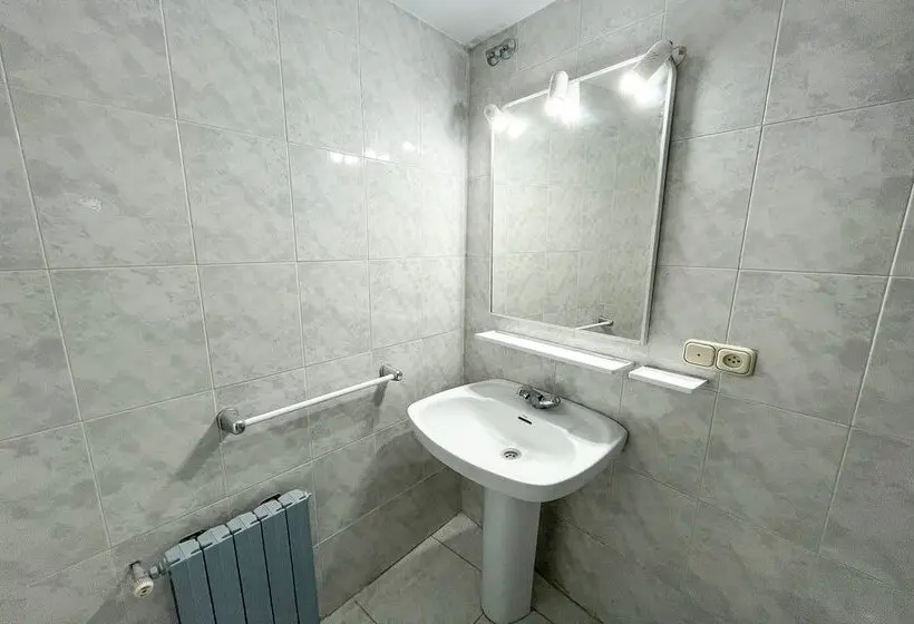 簡易ホテル Complejo Tamanaco Illa de Arousa 3000
