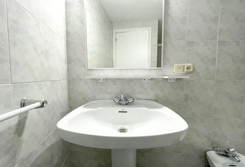 簡易ホテル Complejo Tamanaco Illa de Arousa 3000