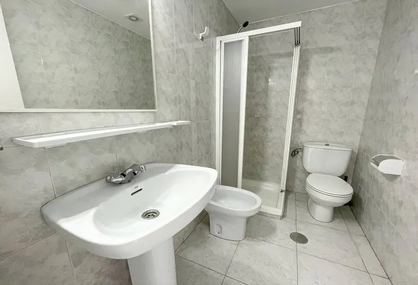 簡易ホテル Complejo Tamanaco Illa de Arousa 3000