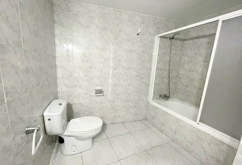 簡易ホテル Complejo Tamanaco Illa de Arousa 3000